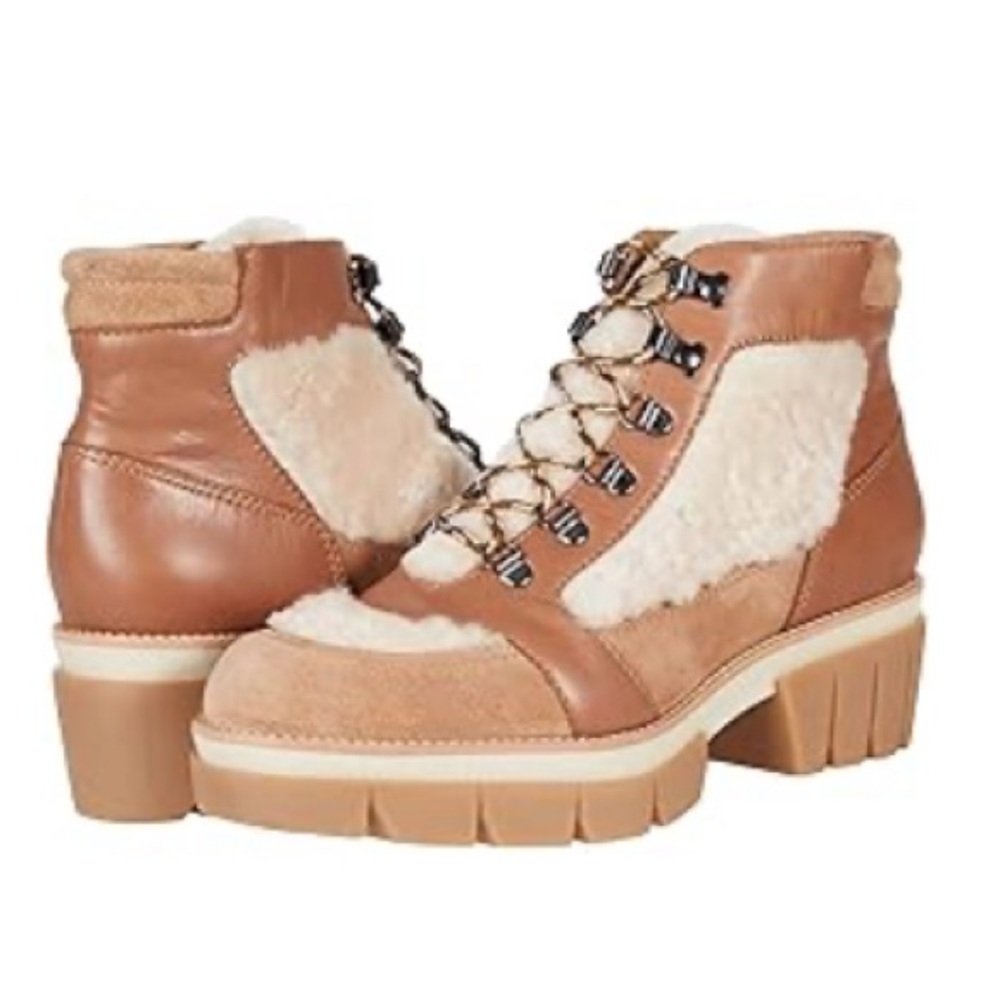 Bernardo Sawyer Sand Boots